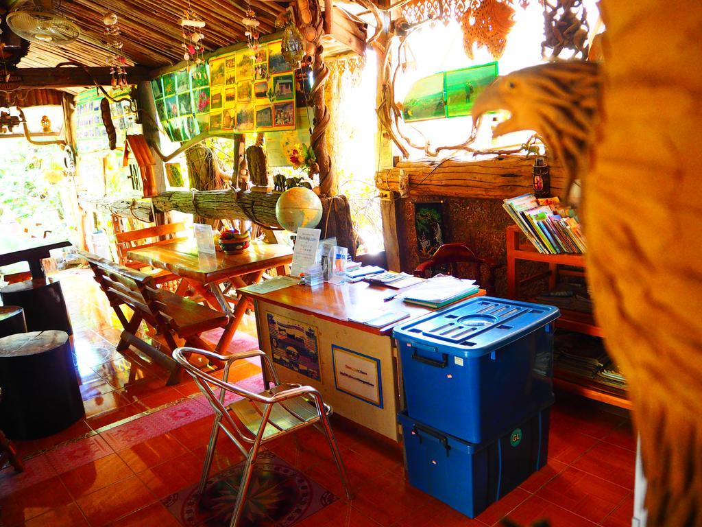 Three J Guesthouse กำแพงเพชร ภายนอก รูปภาพ