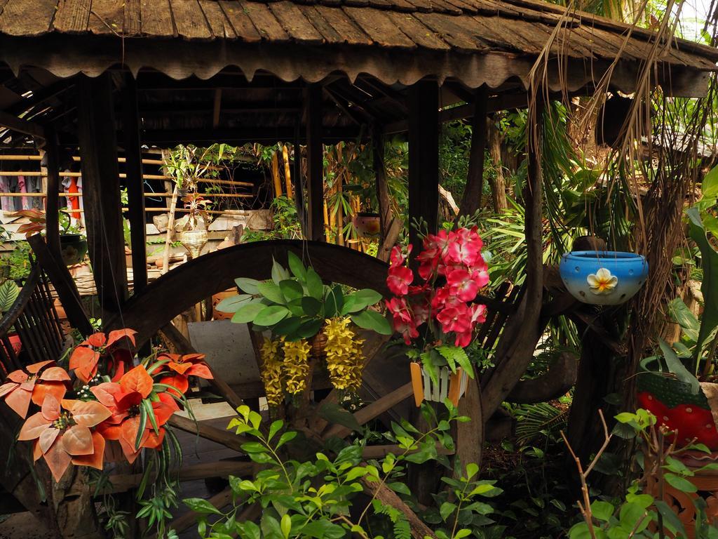 Three J Guesthouse กำแพงเพชร ภายนอก รูปภาพ